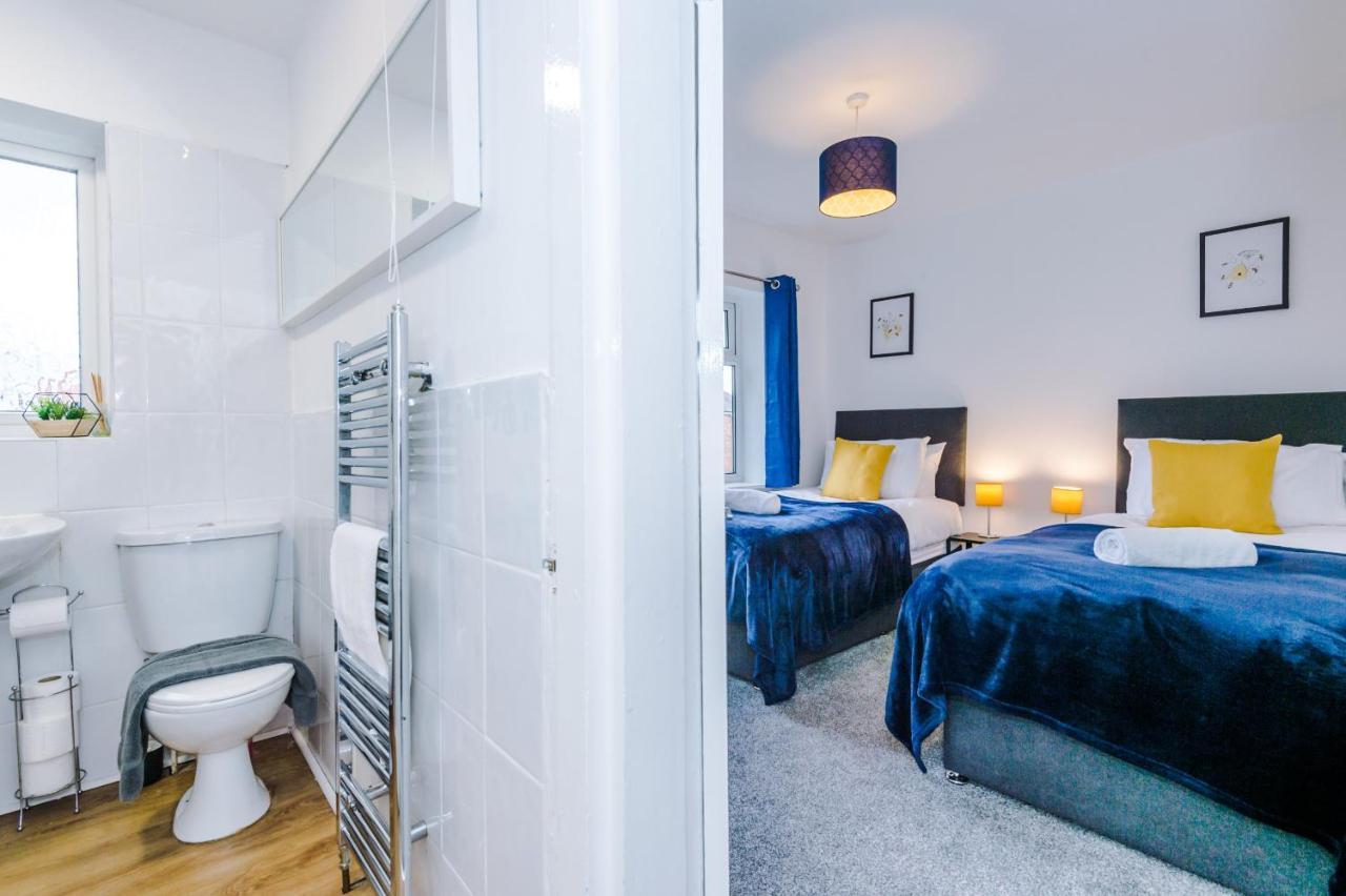 Casa de férias Half Mile To Etihad Stadium & Coop Arena, Free Parking, 6 Ppl *